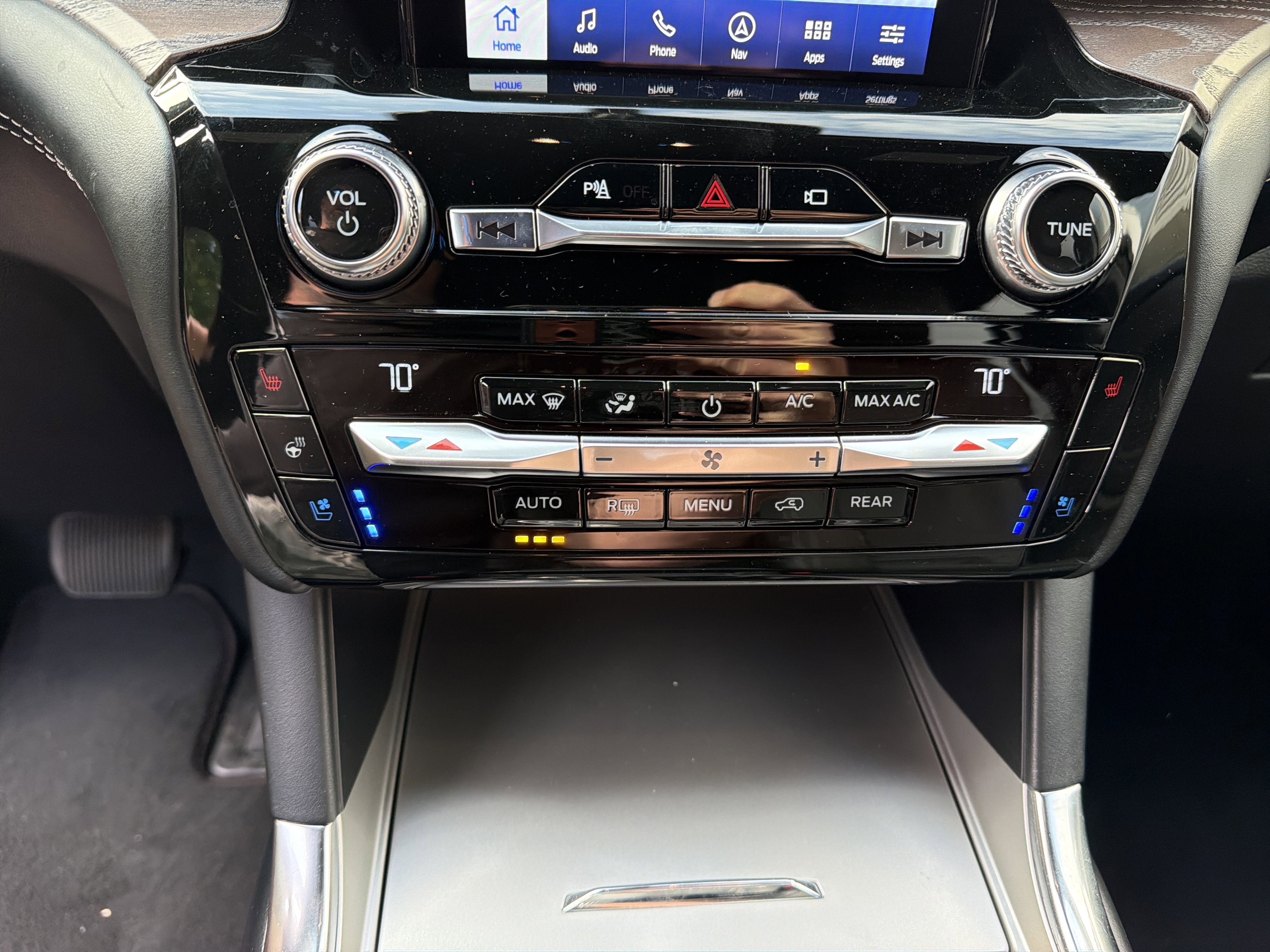 2021 Ford Explorer Platinum
