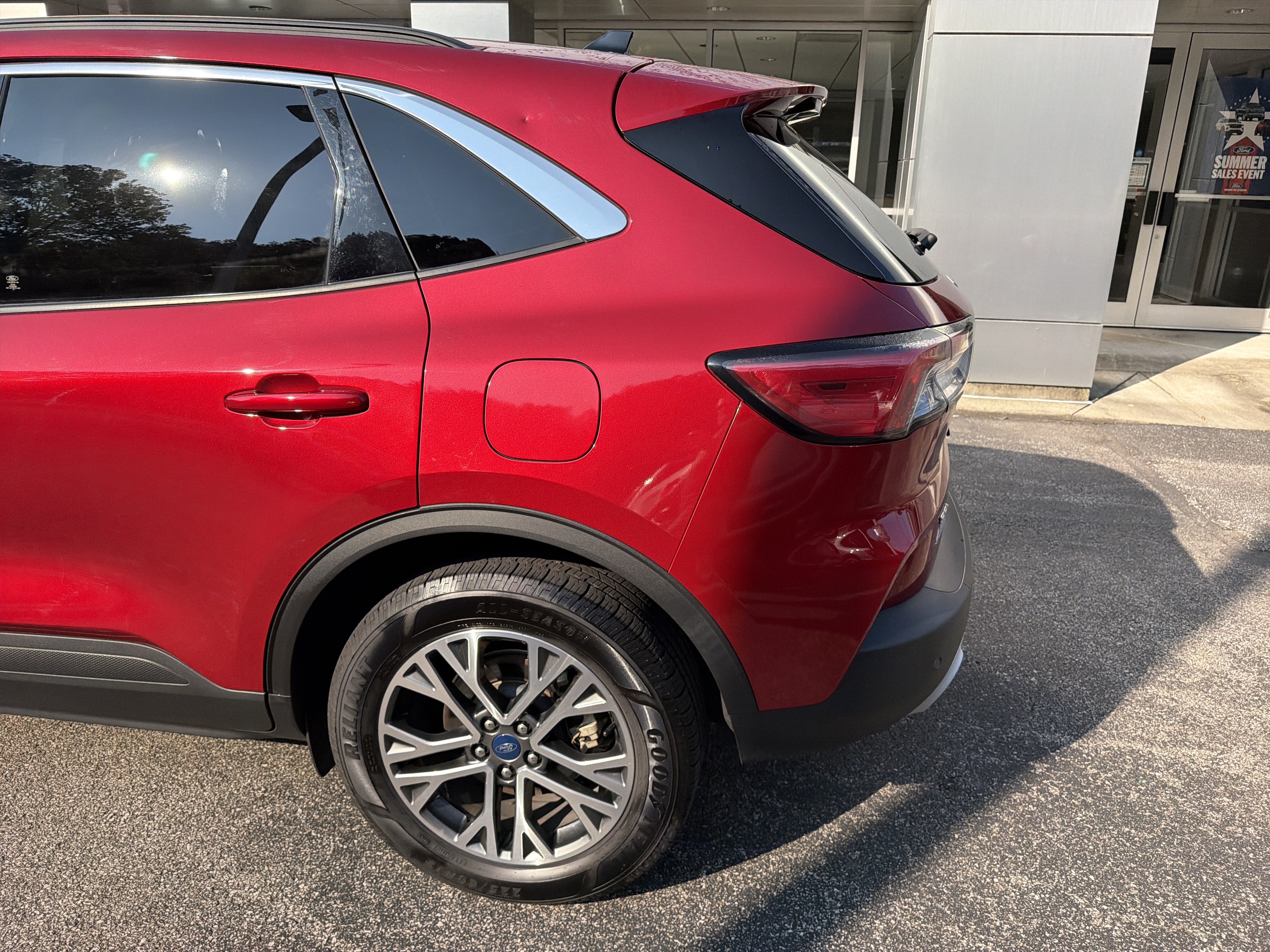 2020 Ford Escape SEL