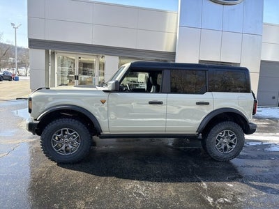 2025 Ford Bronco Badlands
