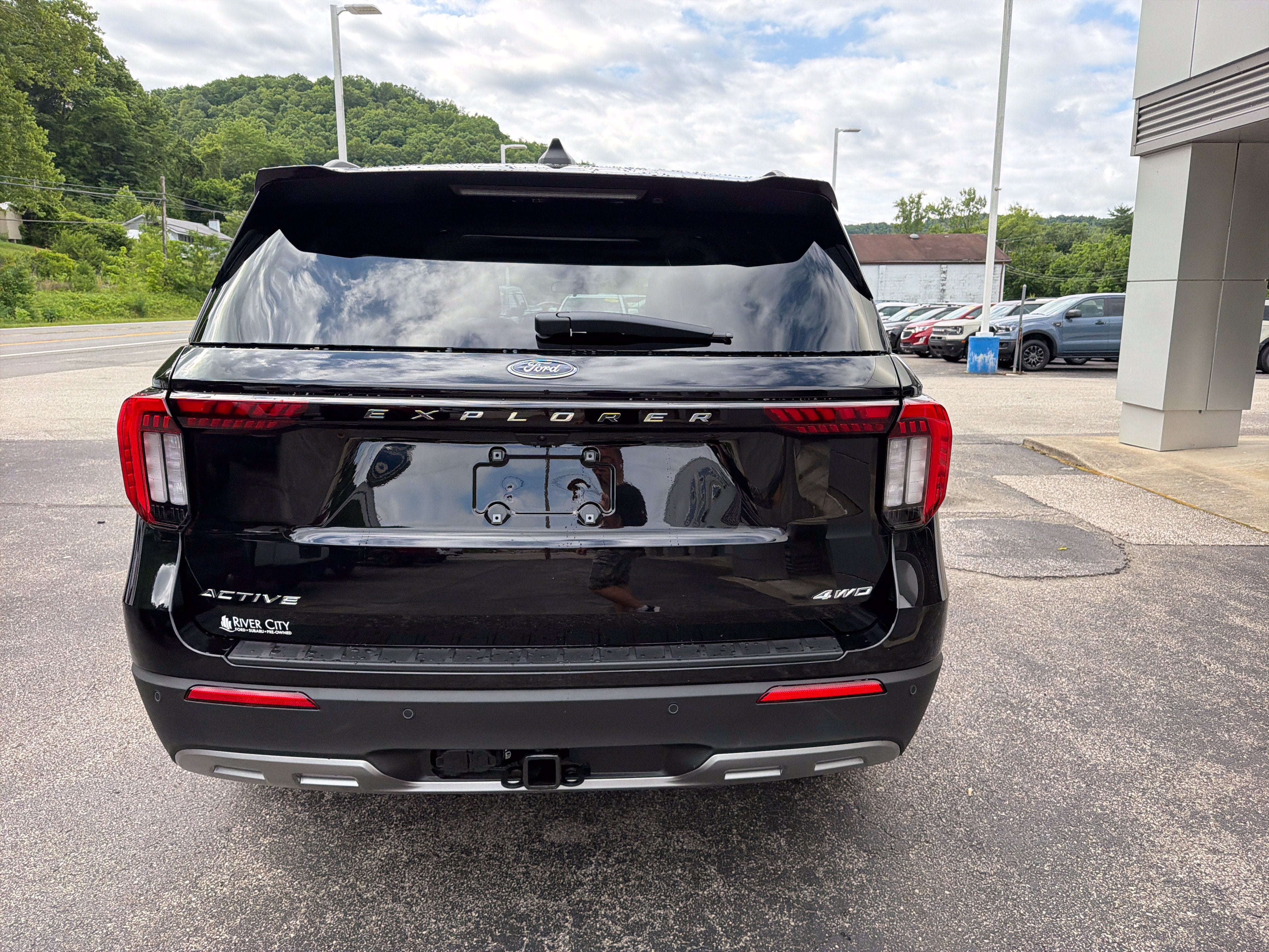 2026 Ford Explorer Active w/200A Pkg