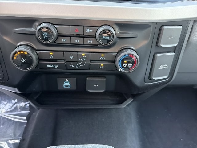 2027 Ford Super Duty F-250 SRW XLT