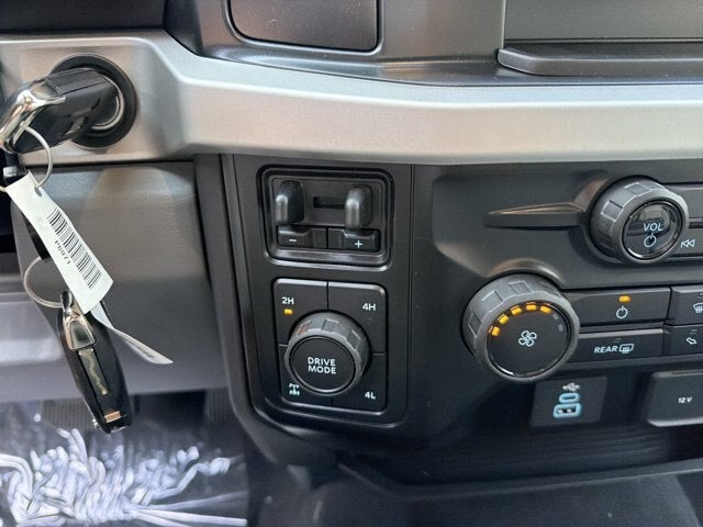 2027 Ford Super Duty F-250 SRW XLT