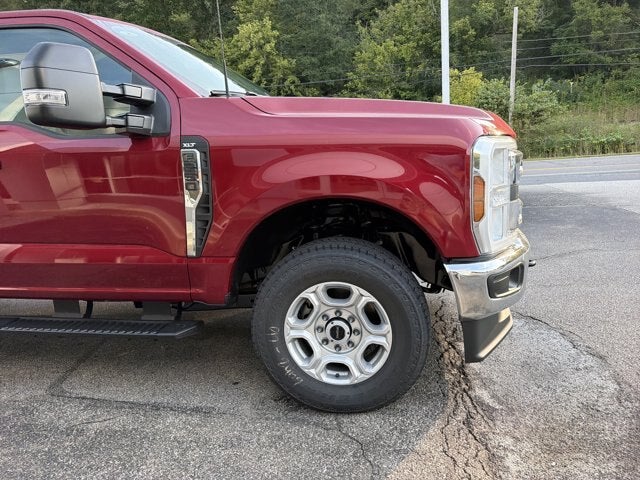 2027 Ford Super Duty F-250 SRW XLT