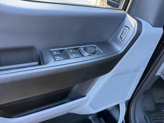 2027 Ford Super Duty F-250 SRW XL