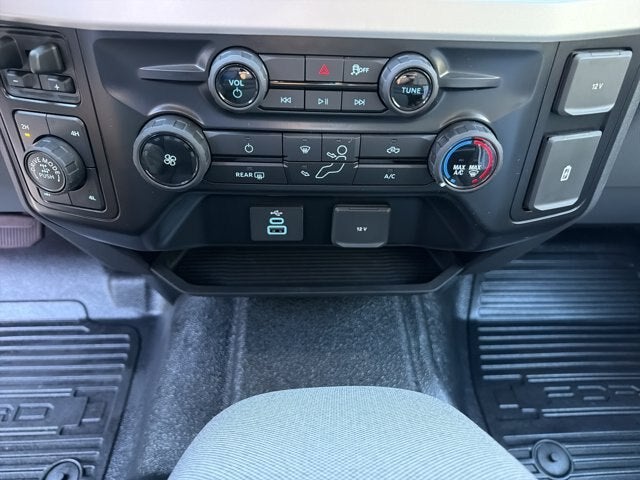2027 Ford Super Duty F-250 SRW XL