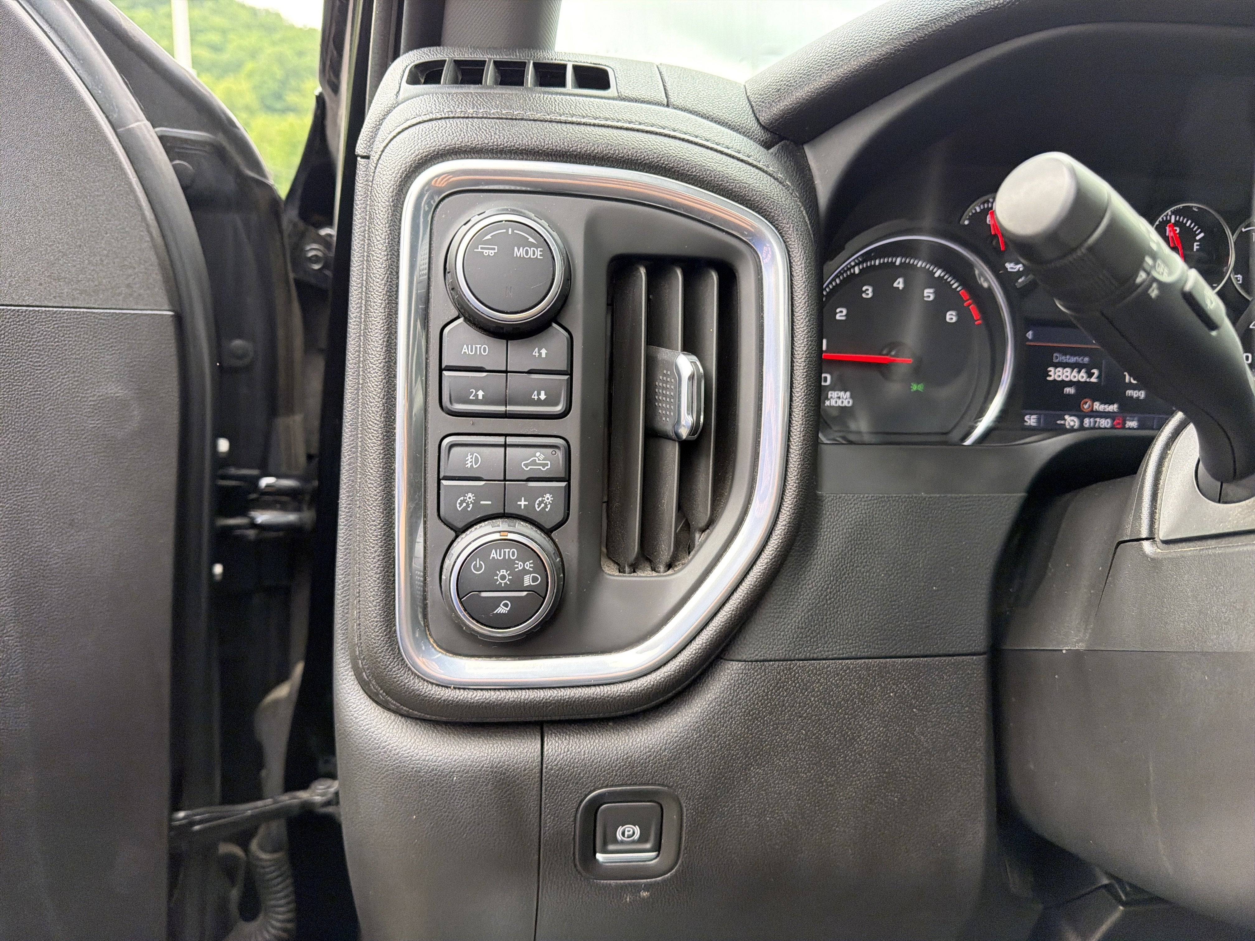 2022 Chevrolet Silverado 1500 LTD Z71 RST