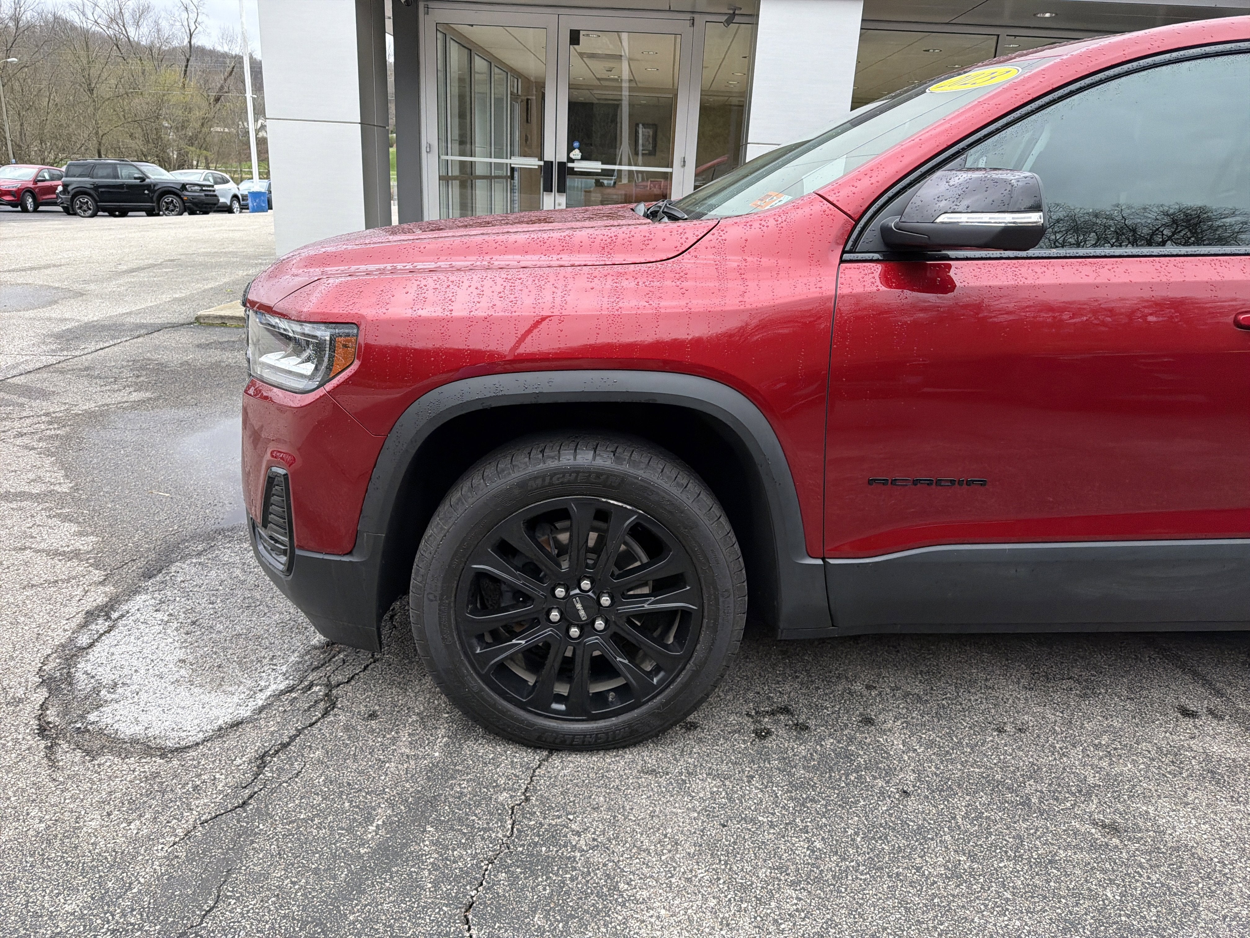 2023 GMC Acadia SLE