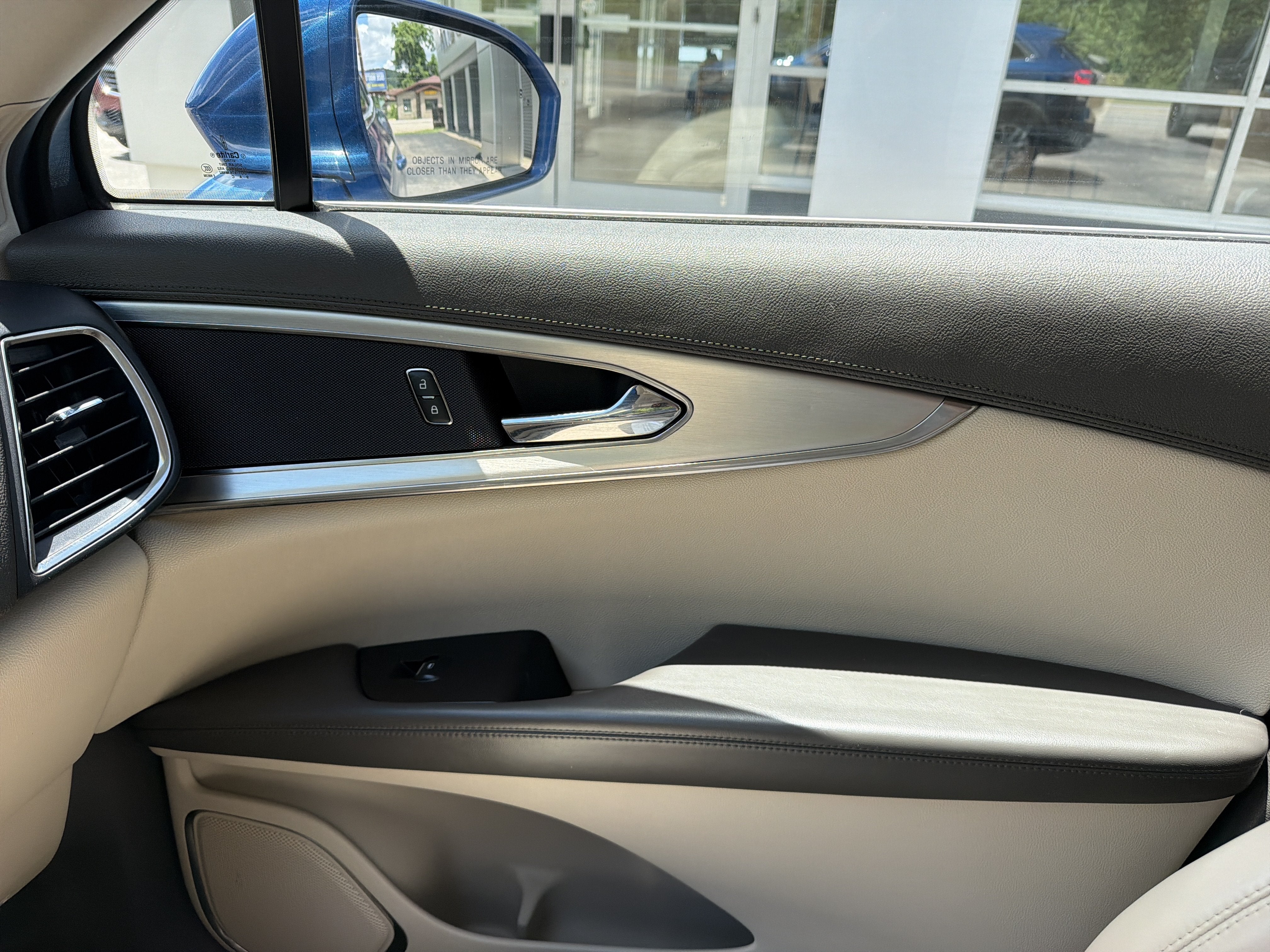 2020 Lincoln Nautilus Standard