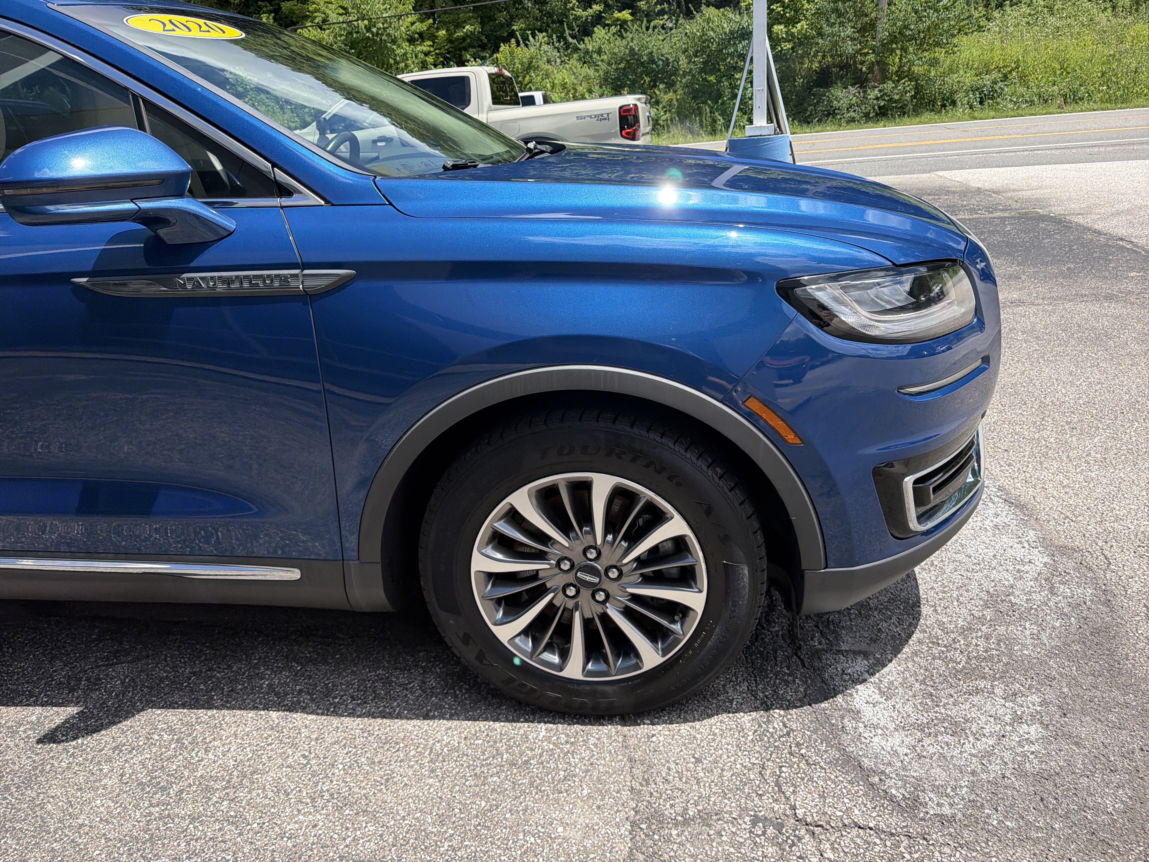 2020 Lincoln Nautilus Standard