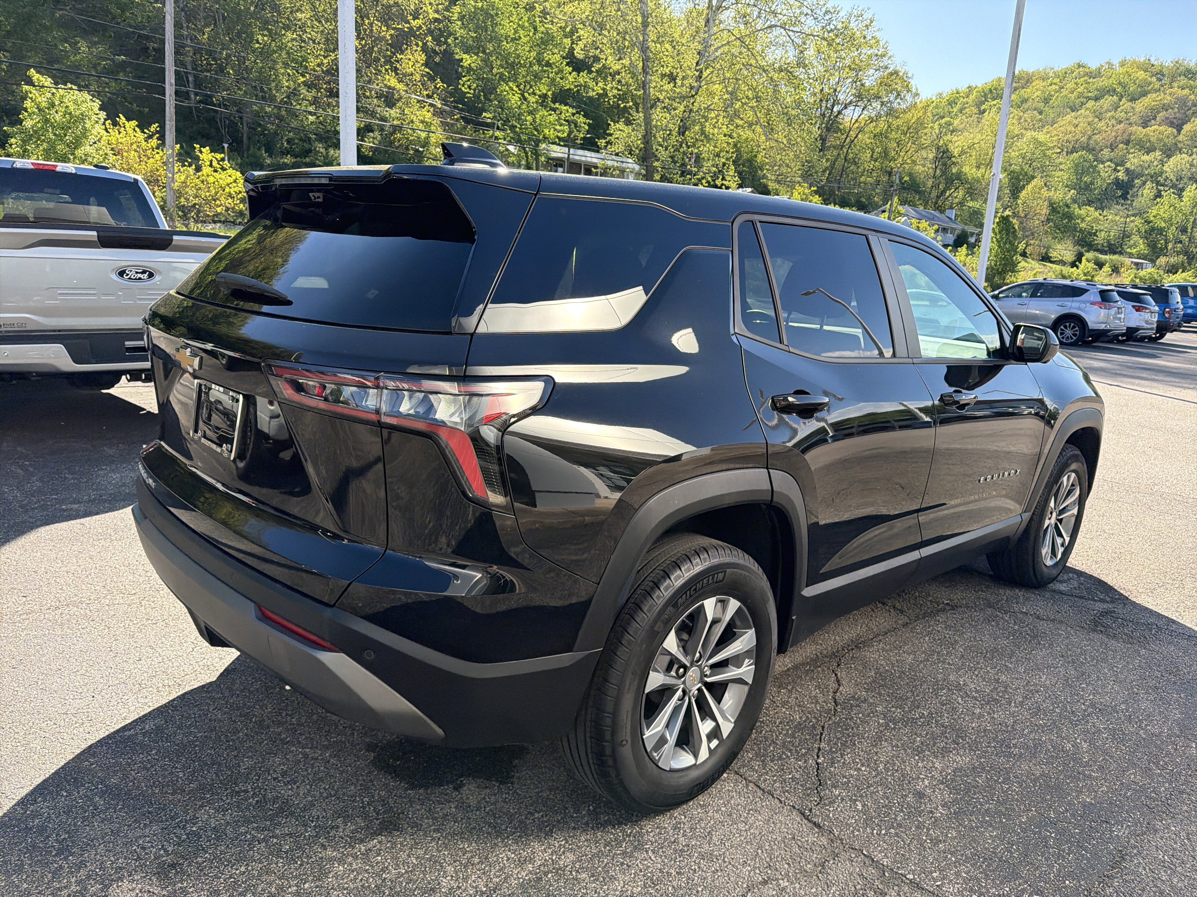 2025 Chevrolet Equinox AWD LT
