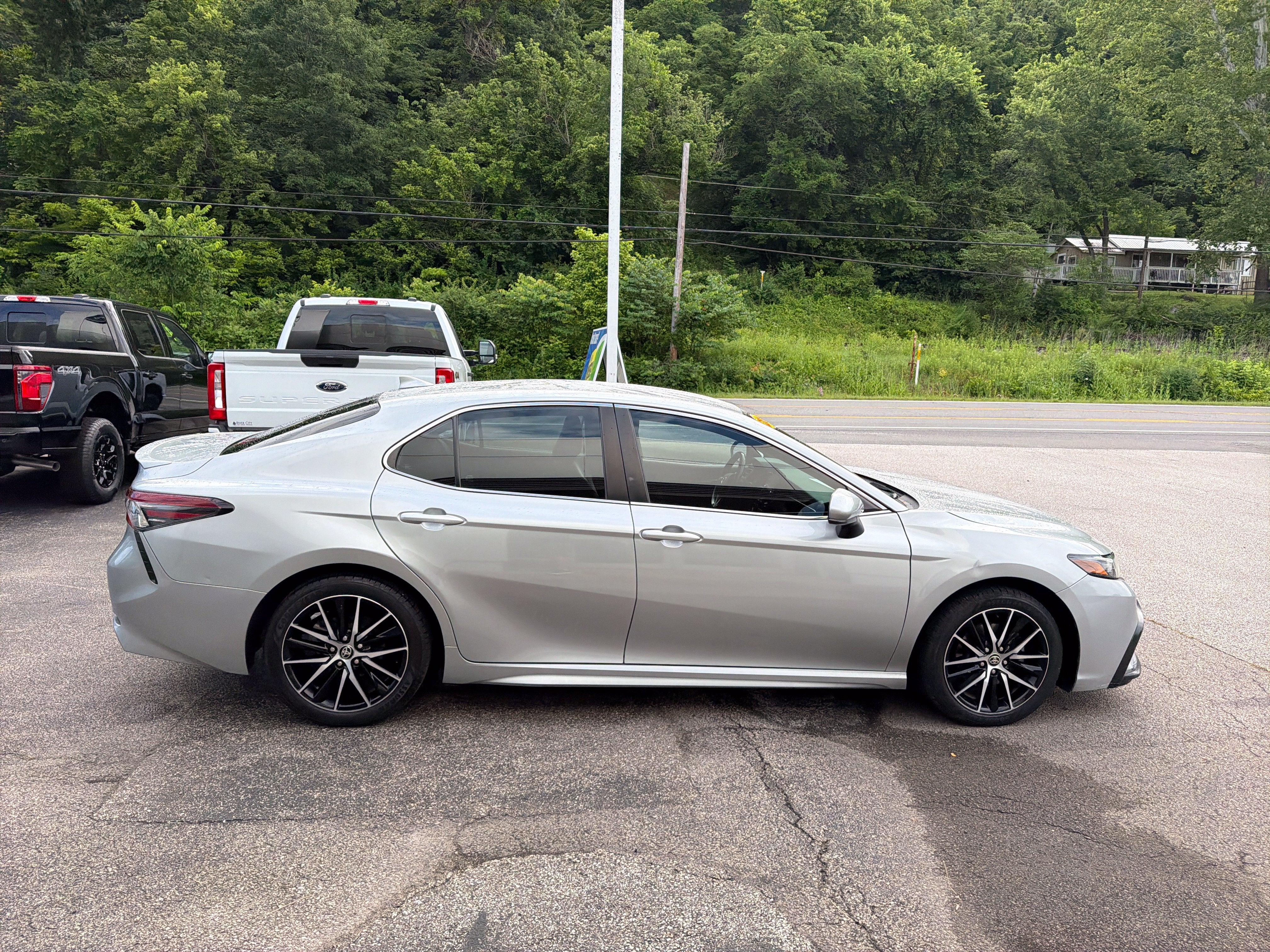 2021 Toyota Camry SE