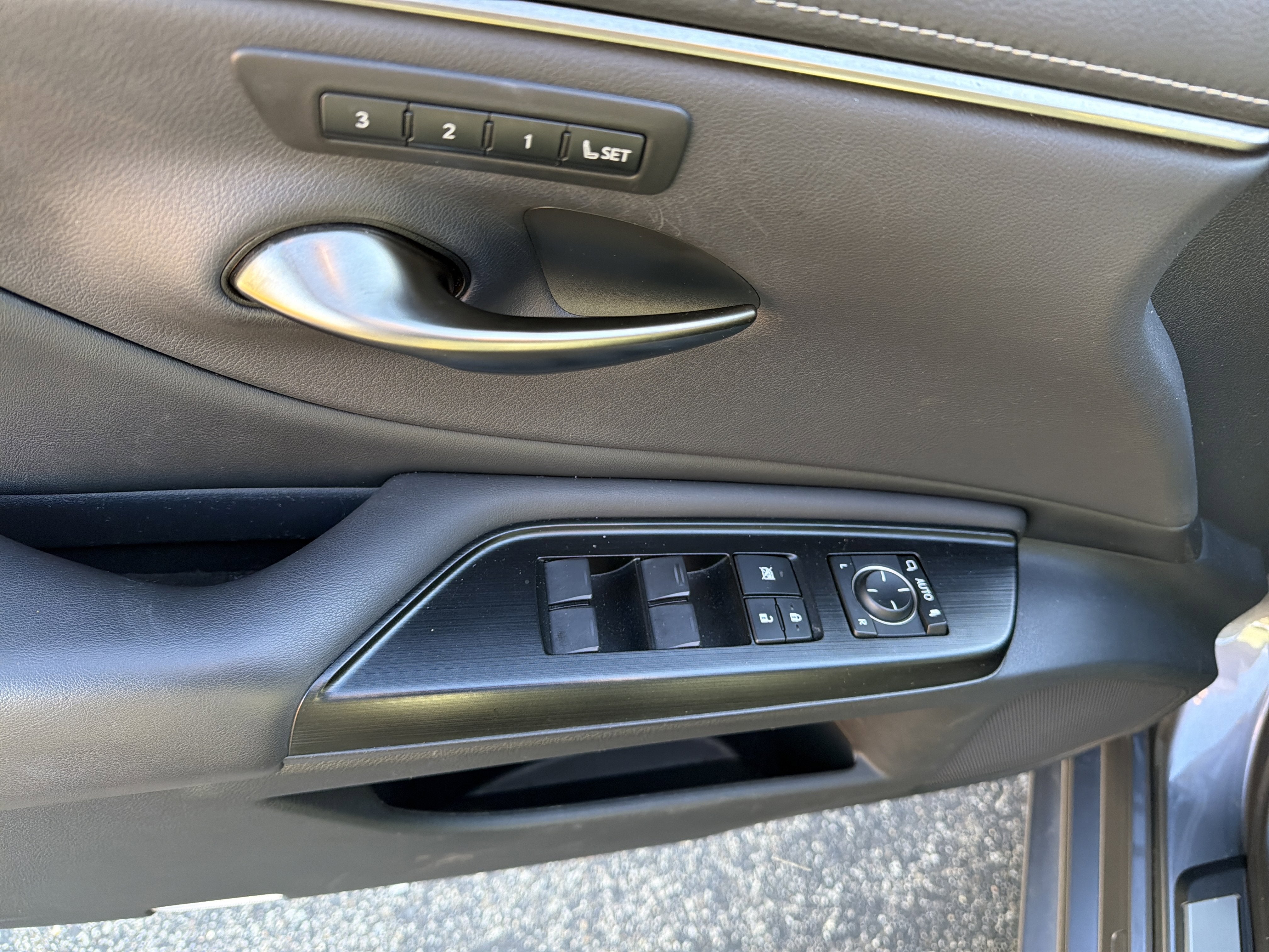 2020 Lexus ES ES 300h