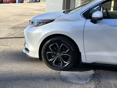 2025 Toyota Sienna Platinum