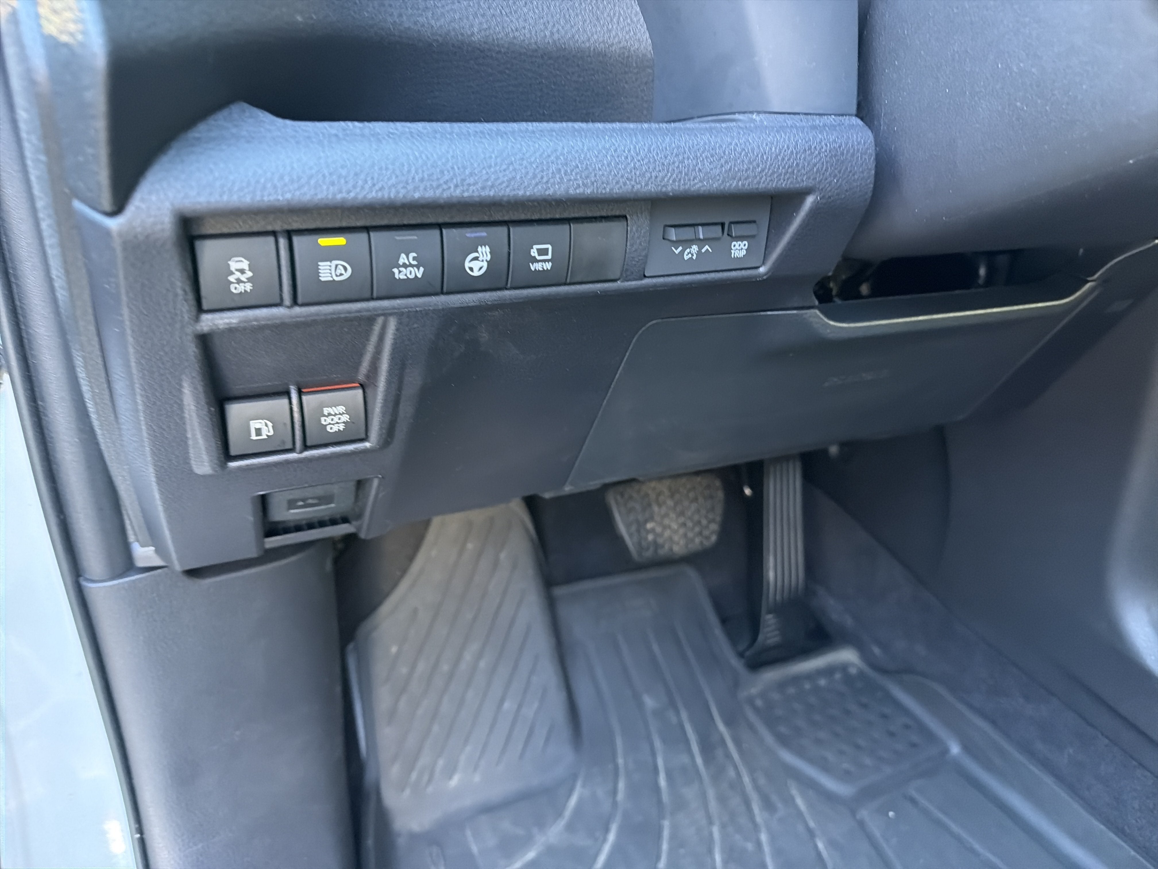 2025 Toyota Sienna Platinum