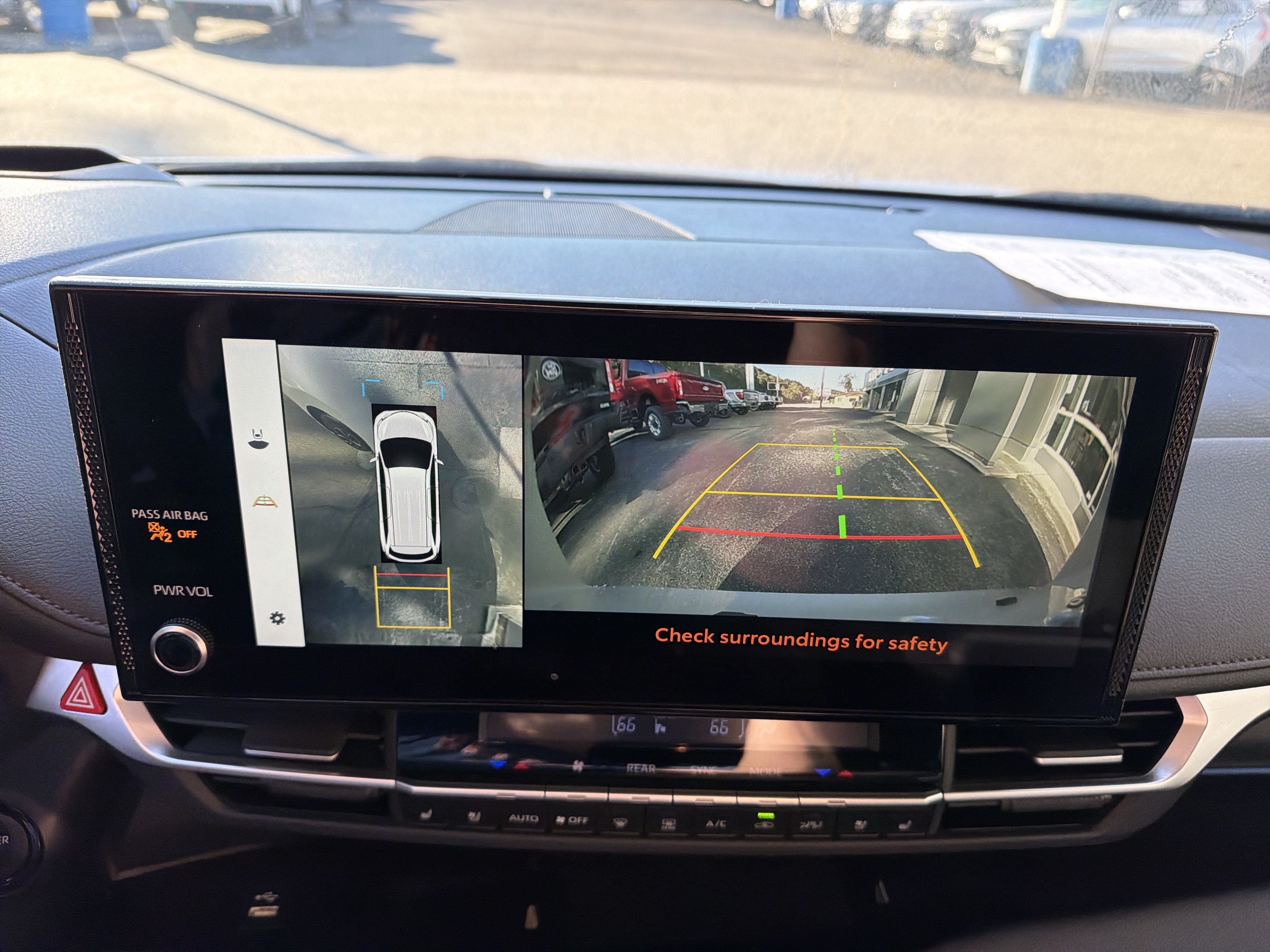 2025 Toyota Sienna Platinum
