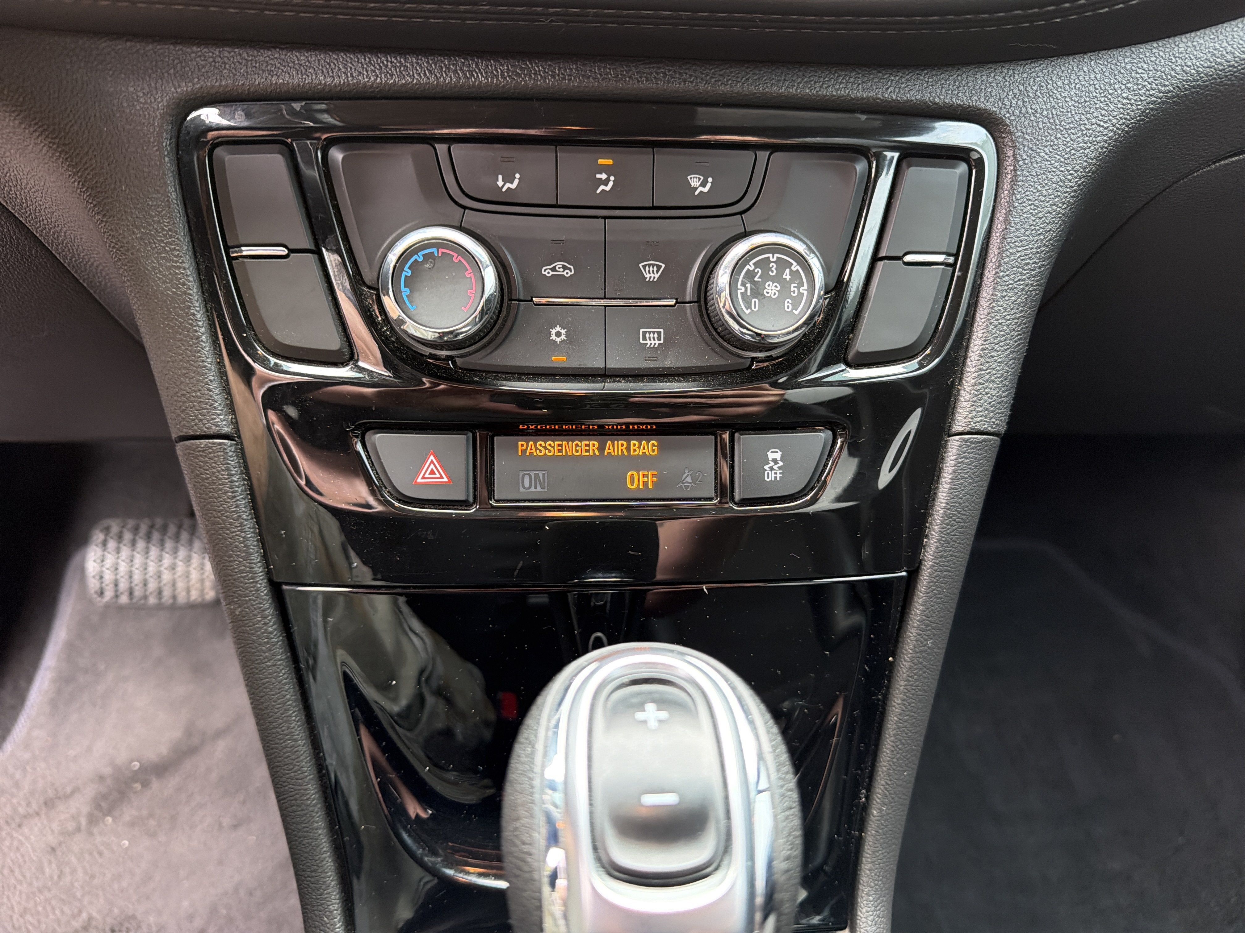 2020 Buick Encore Sport Touring