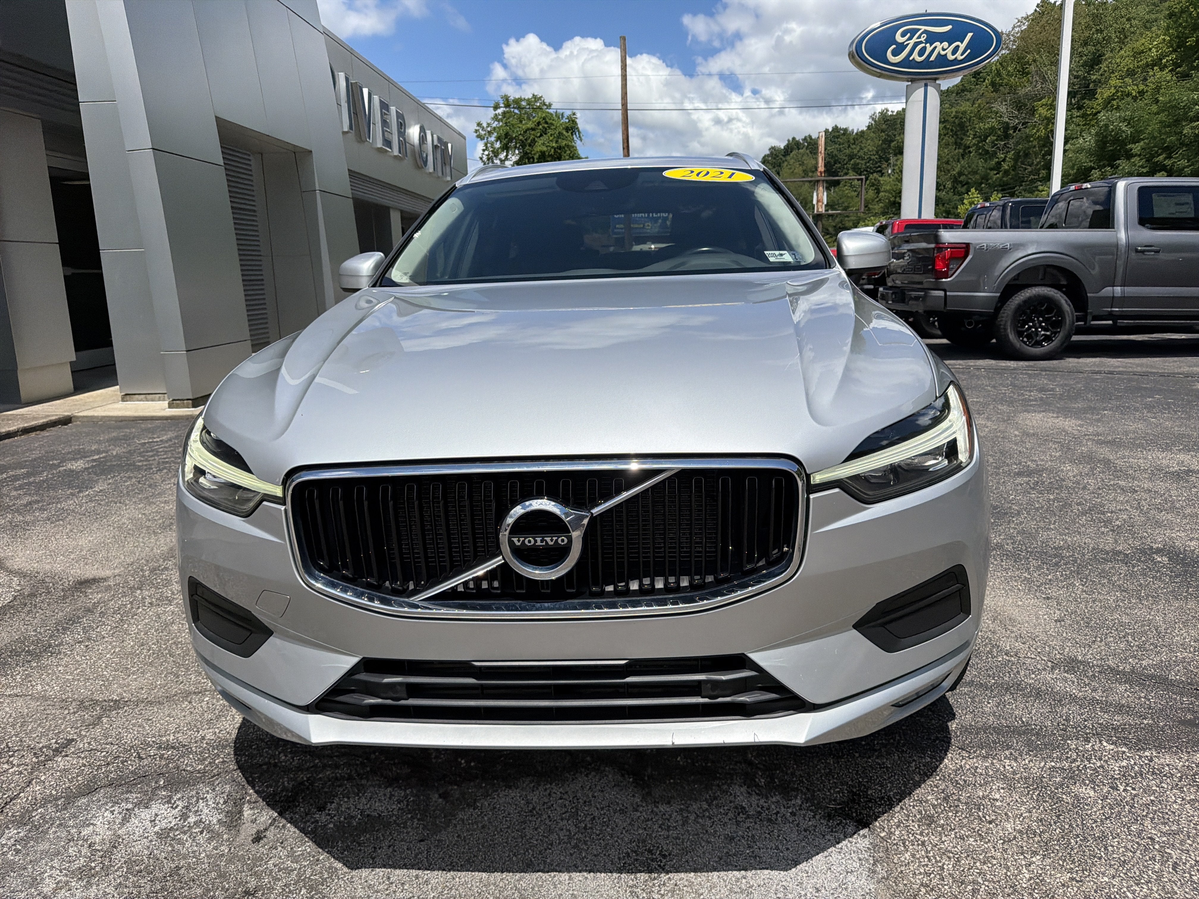 2021 Volvo XC60 Momentum