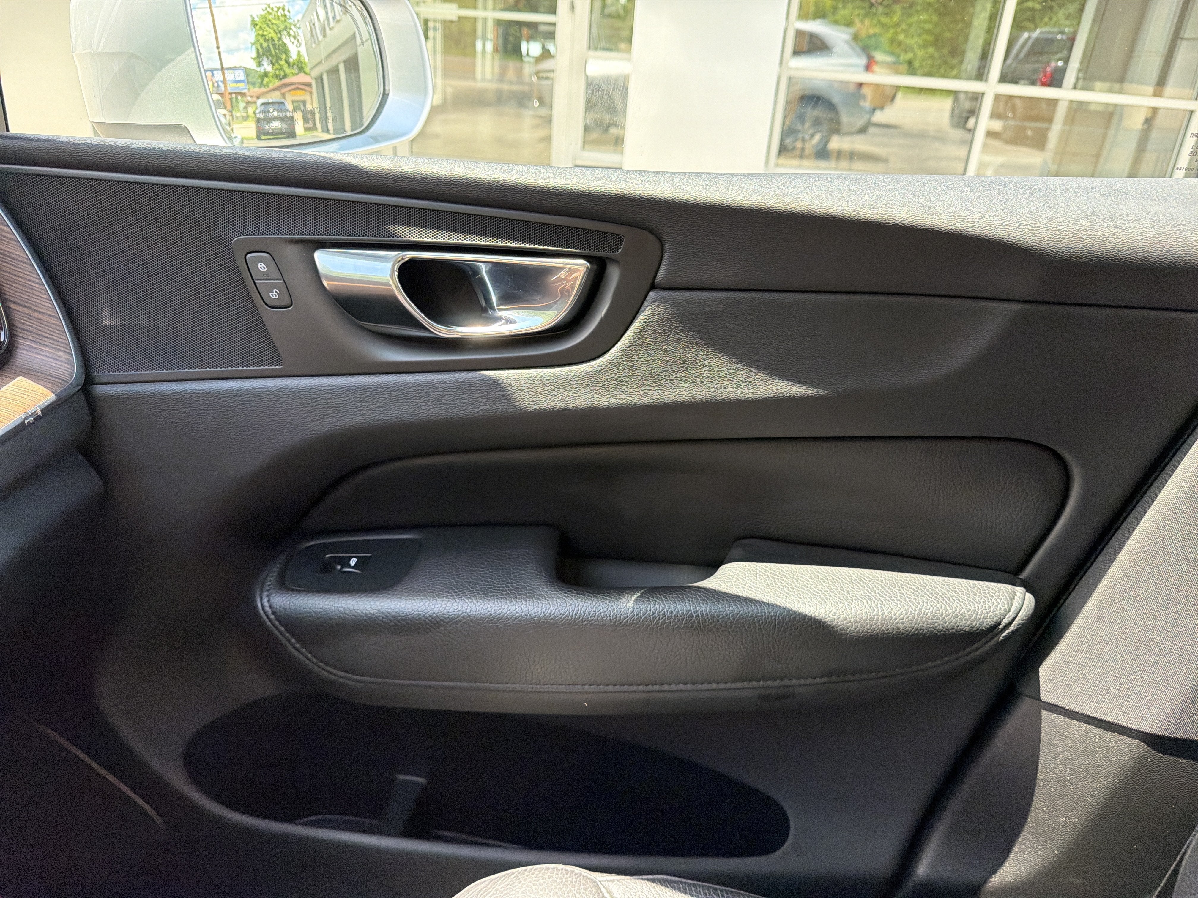 2021 Volvo XC60 Momentum