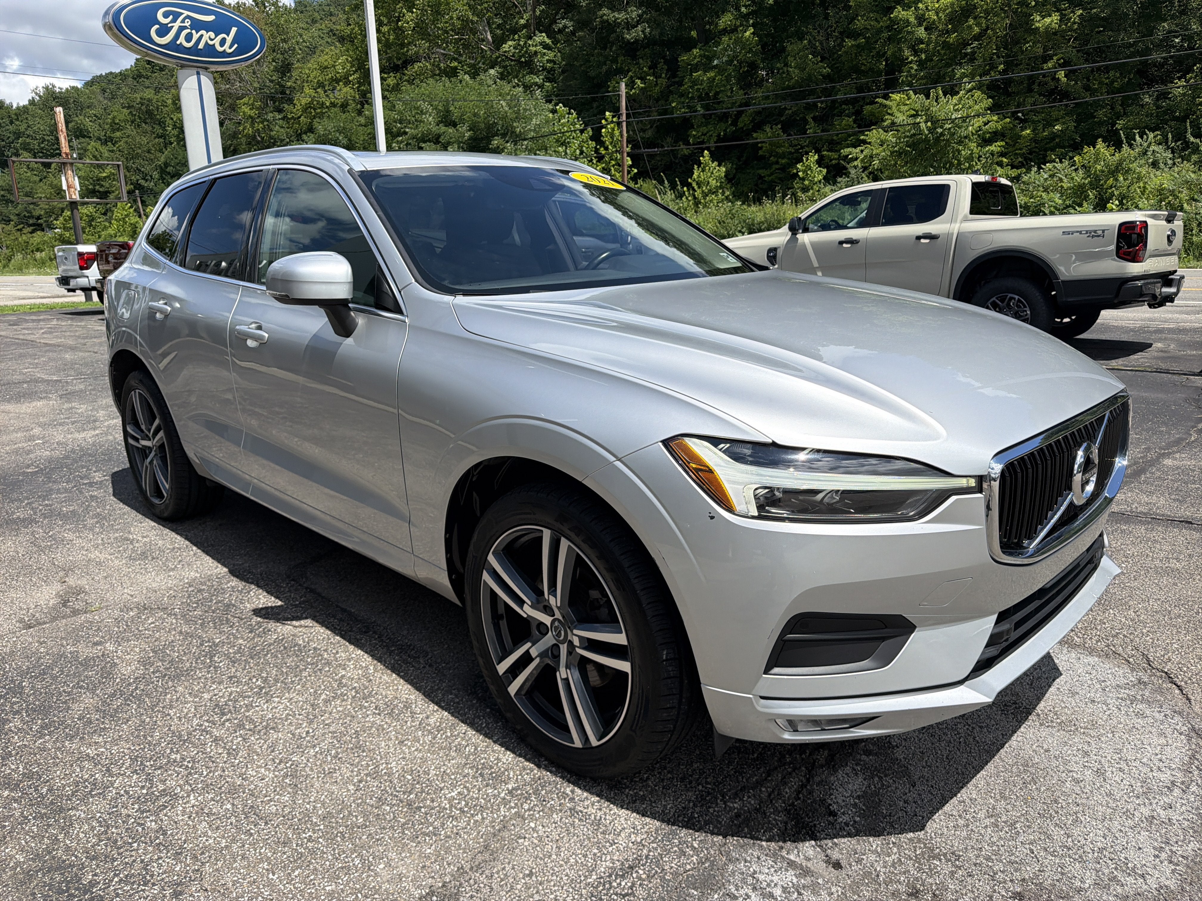2021 Volvo XC60 Momentum